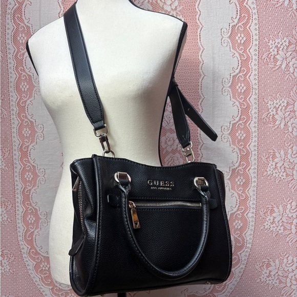Guess Handbags - SOLD👻GUESS Los Angeles Black Satchel | Crossbody
